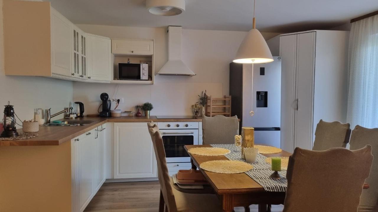 Apartman Z12 Kornić Exterior foto